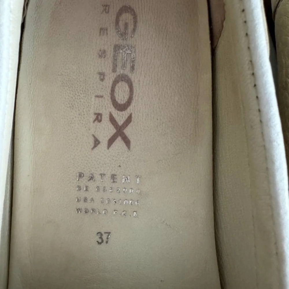 GEOXrespira cream beige Leather  Flats moccasins loafers preppy comfortable US7 - Picture 4 of 6